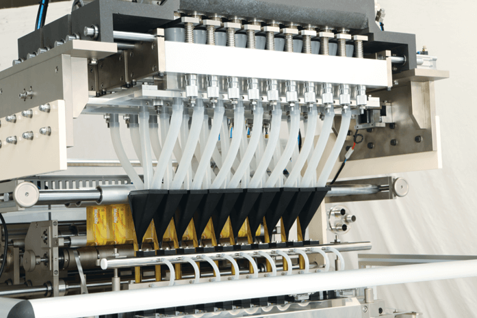 粉末/ 顆粒條狀包裝機 HSS-303- 實際運作照片- 隆典科技