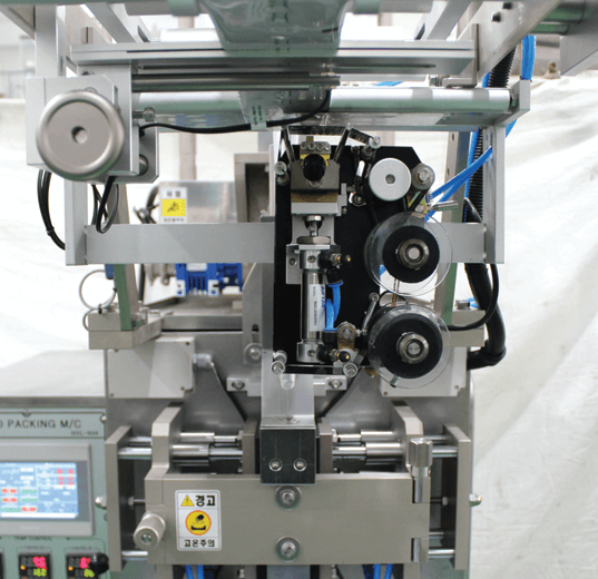 液體三面封/條式包裝機 HSL-606- 封口機構- 隆典科技